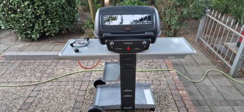 Zo goed als nieuwe grote BBQ