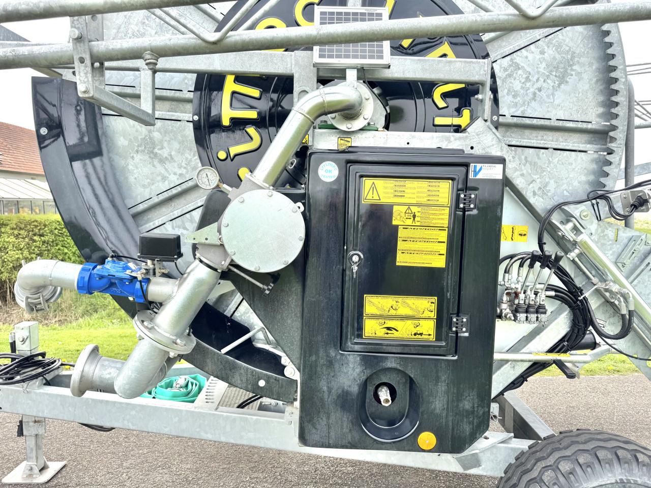 In nieuwstaat gegalvaniseerd haspel met sproeiboom + landini pomp 300/90