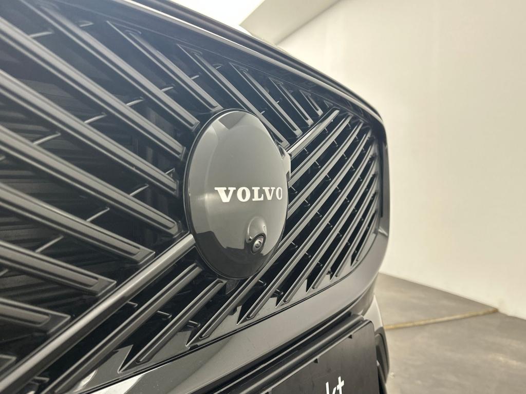Volvo XC60 t8 455pk ultra black edition| pano| 360camera| hud| harman&kardo