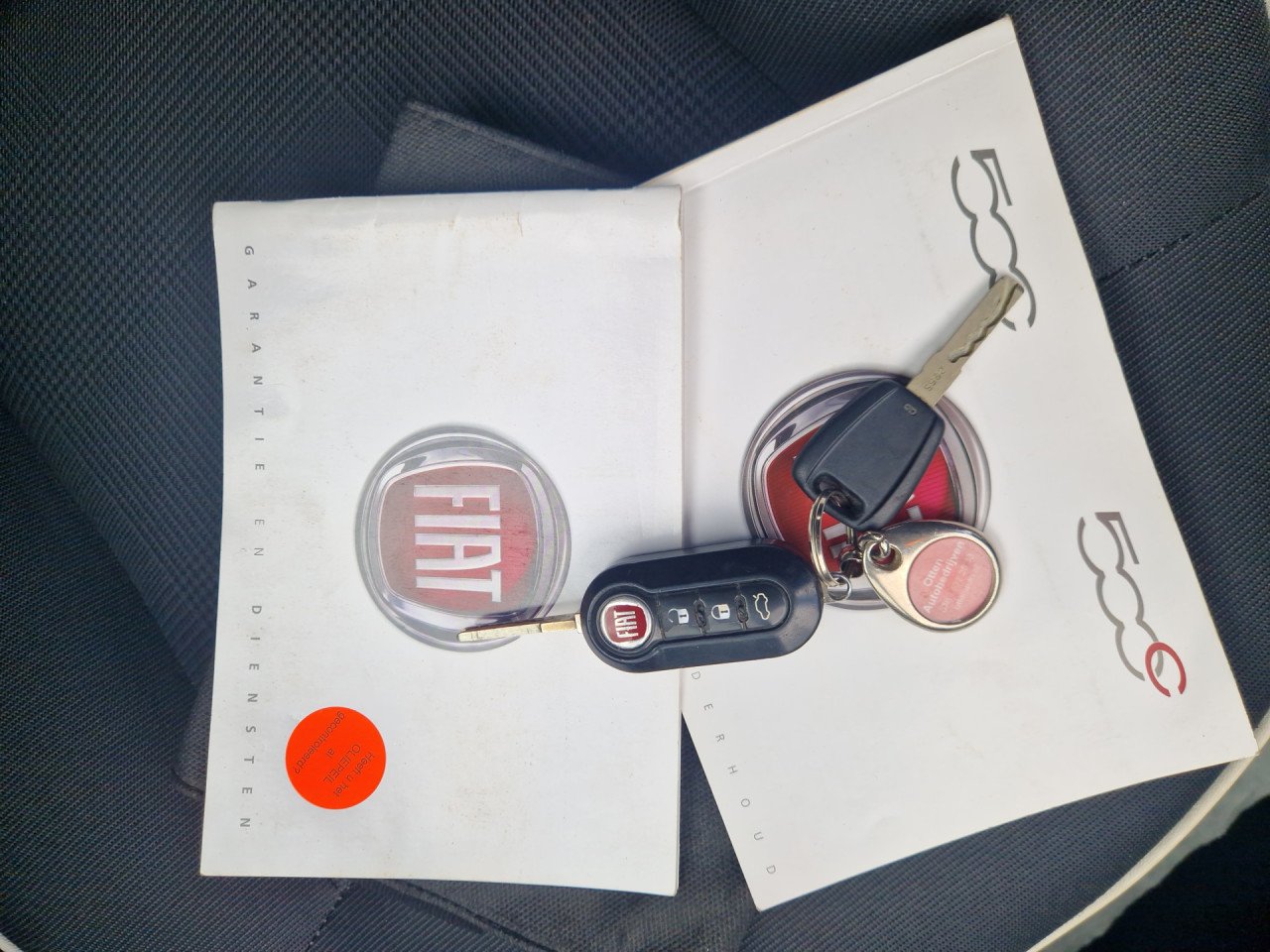 Fiat 500 C 1.2 Lounge € 5.250,-