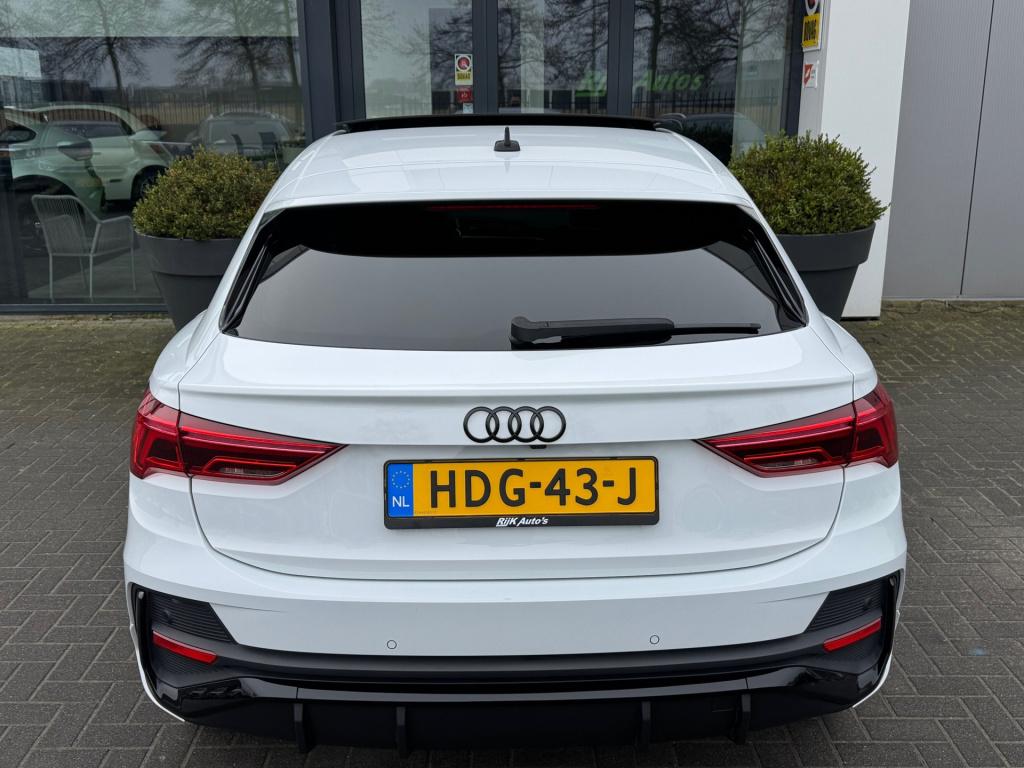 Audi Q3 sportback 35 tfsi s edition * panoramadak * 360 camera * trekhaak