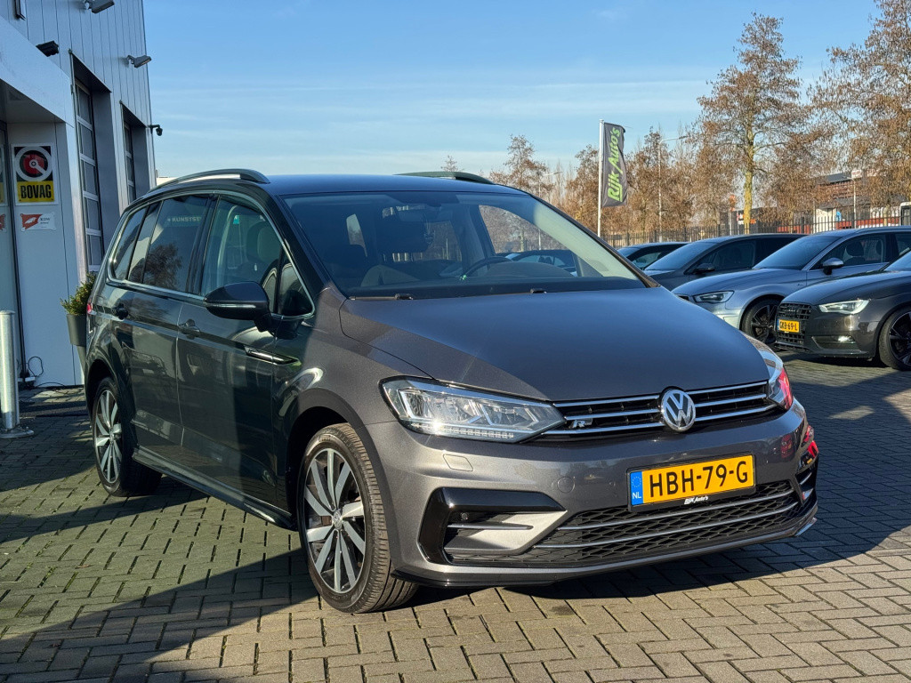 Volkswagen Touran 1.5 tsi highline business r 7p * navigatie * camera * car