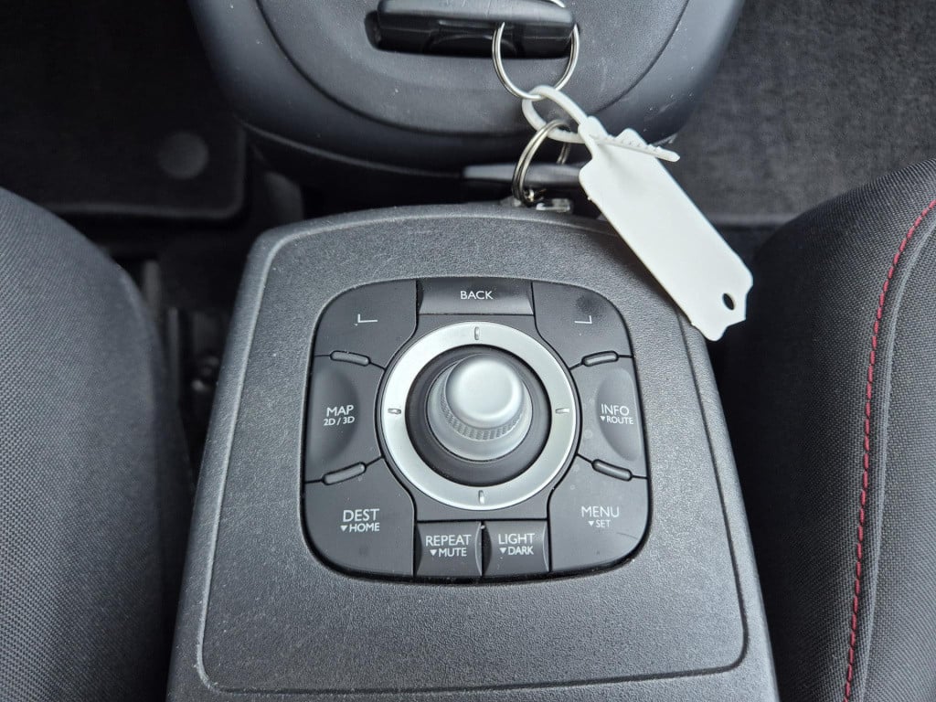 Renault Scenic 1.6 16v 110 expression climate control, bluetooth, navigatie