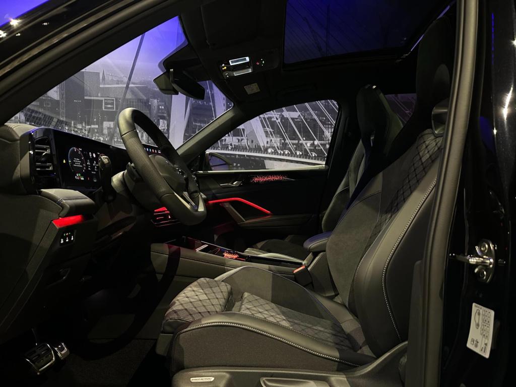 Volkswagen Tiguan 1.5 ehybrid r-line *pano*blackstyle*camera*