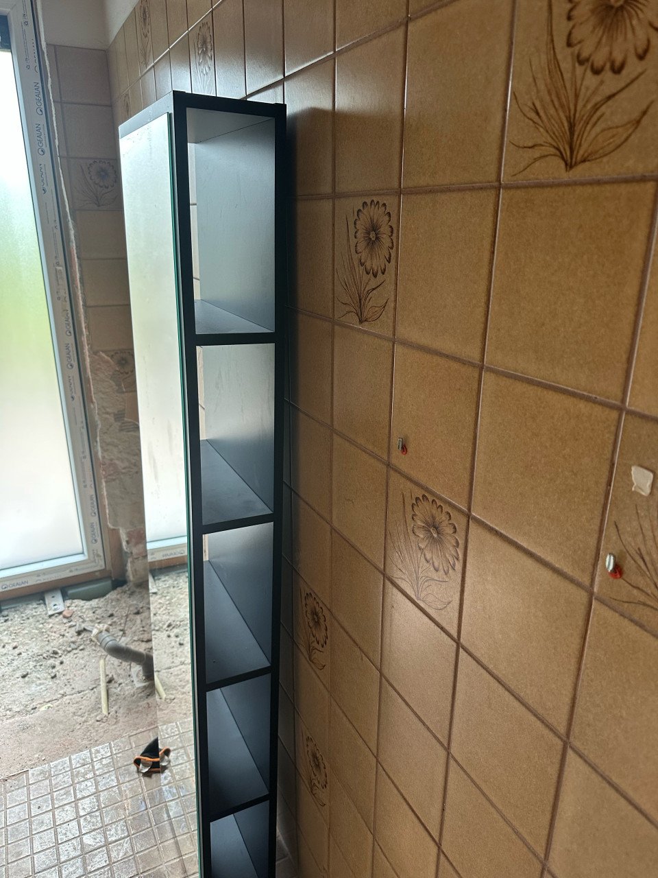 VT wonen badmeubel (incl. kraan) + spiegelkast