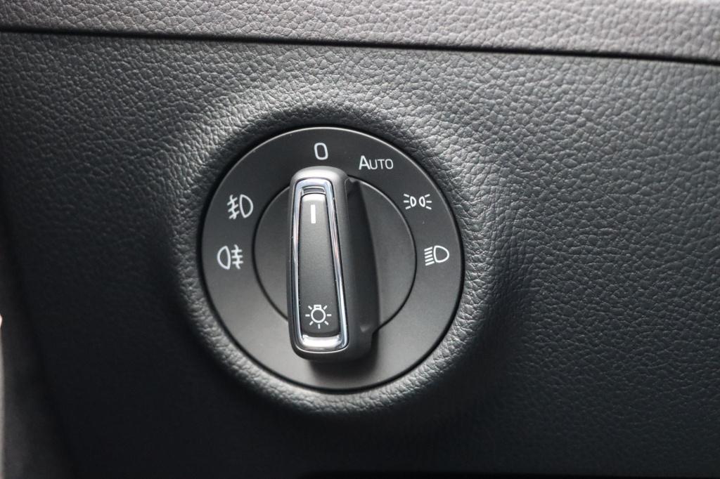 Skoda Superb combi 1.4 tsi iv sportline business 218pk dsg6