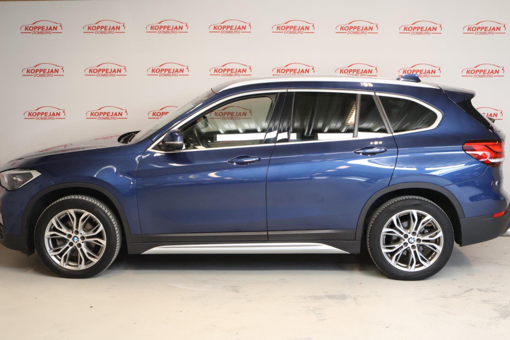BMW X1 sdrive18i high executive x-line nl auto, leder, hud, led, el koffer