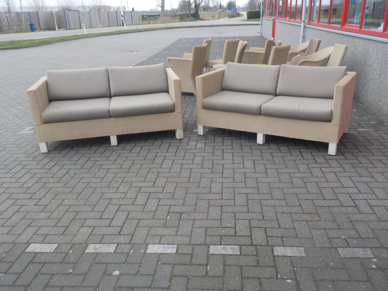 Rotan 2½ + 2½ zits met kussens in goede staat per stuk 125 euro 2 voor 195