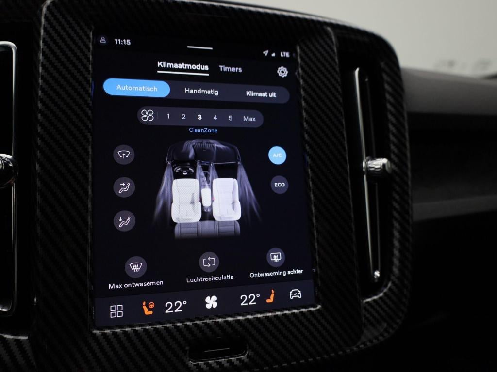Volvo XC40 single motor extened range core 82 kwh | automaat | apple carpla