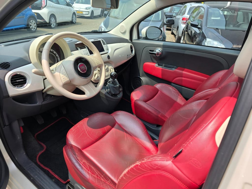 Fiat 500 0.9 twinair met panoramadak en unieke parelmoerkleur