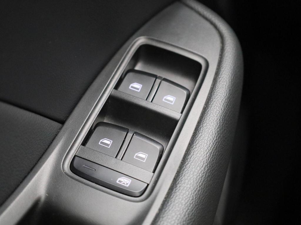 MG Zs Ev luxury 45 kwh | panoramadak | leder | apple carplay - android auto