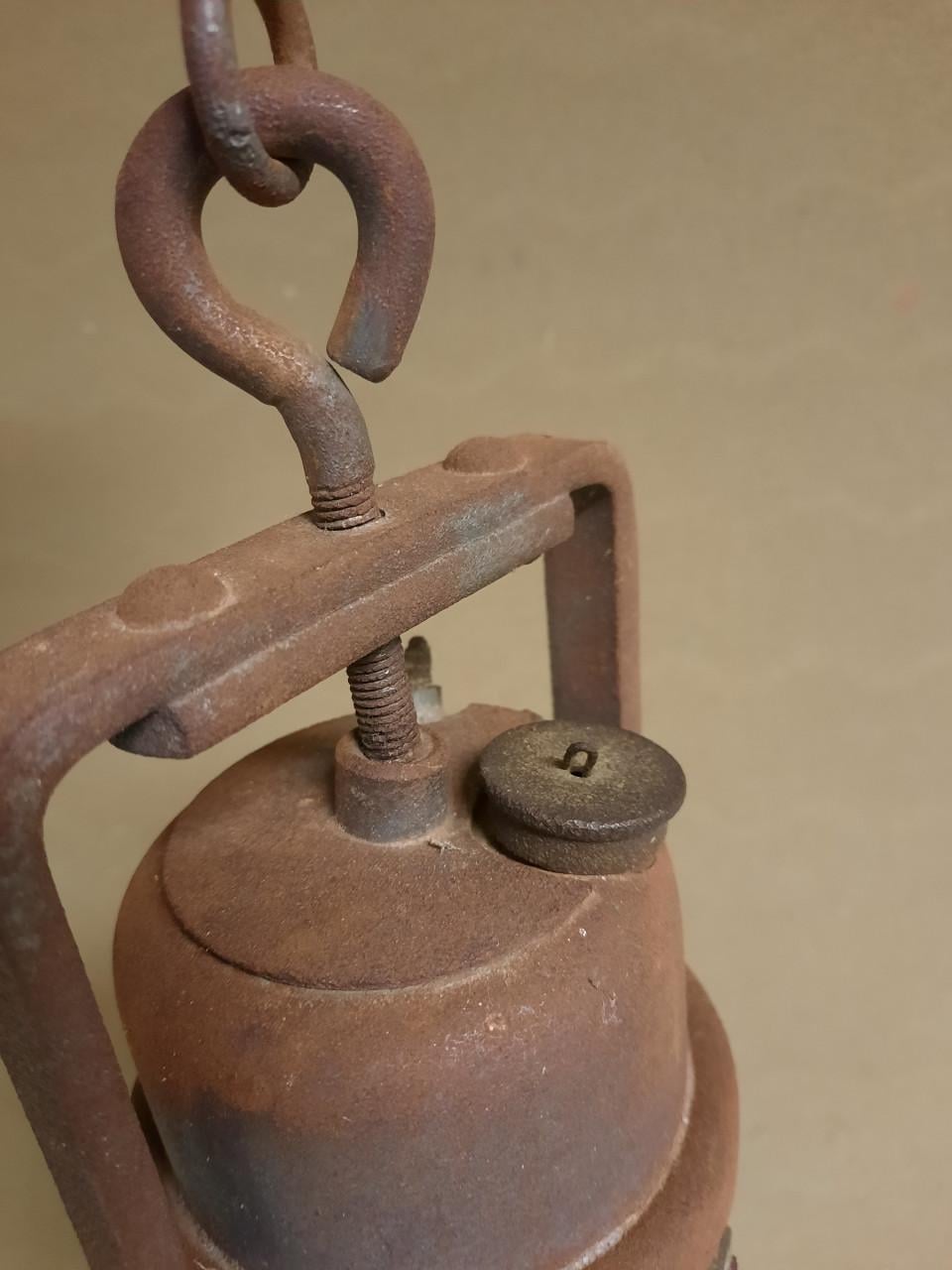 Antieke mijnlamp carbid lamp