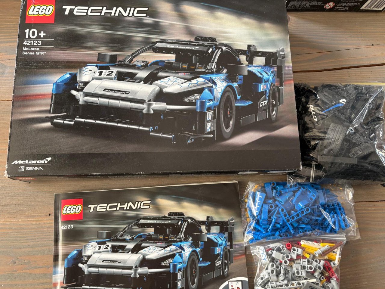LEGO technic McLaren Senna GTR 42123