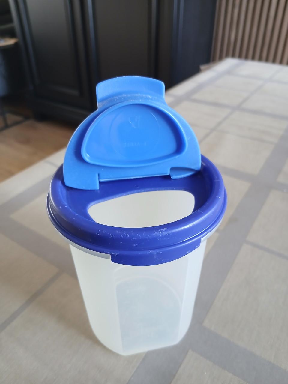 Tupperware strooibus