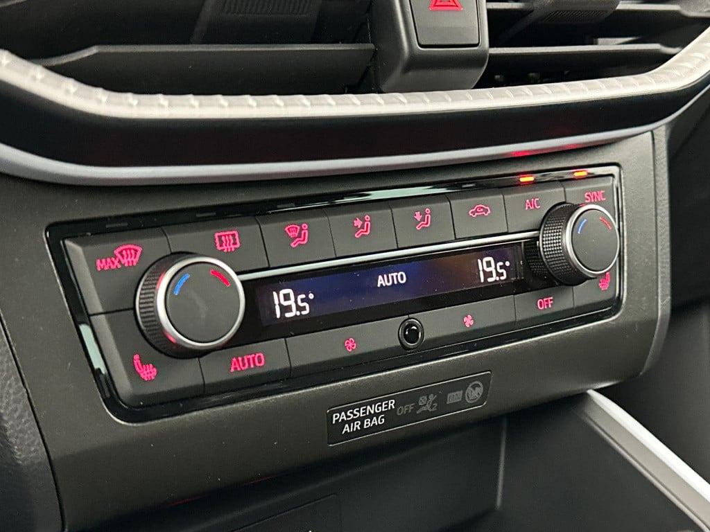 Seat Arona style business connect 1.0 70 kw / 95 pk ecotsi su