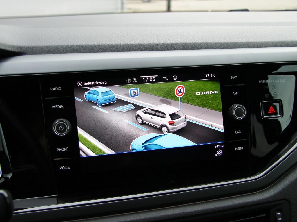 Volkswagen Polo 1.0tsi 110pk dsg r-line | acc | active info | navi | camera