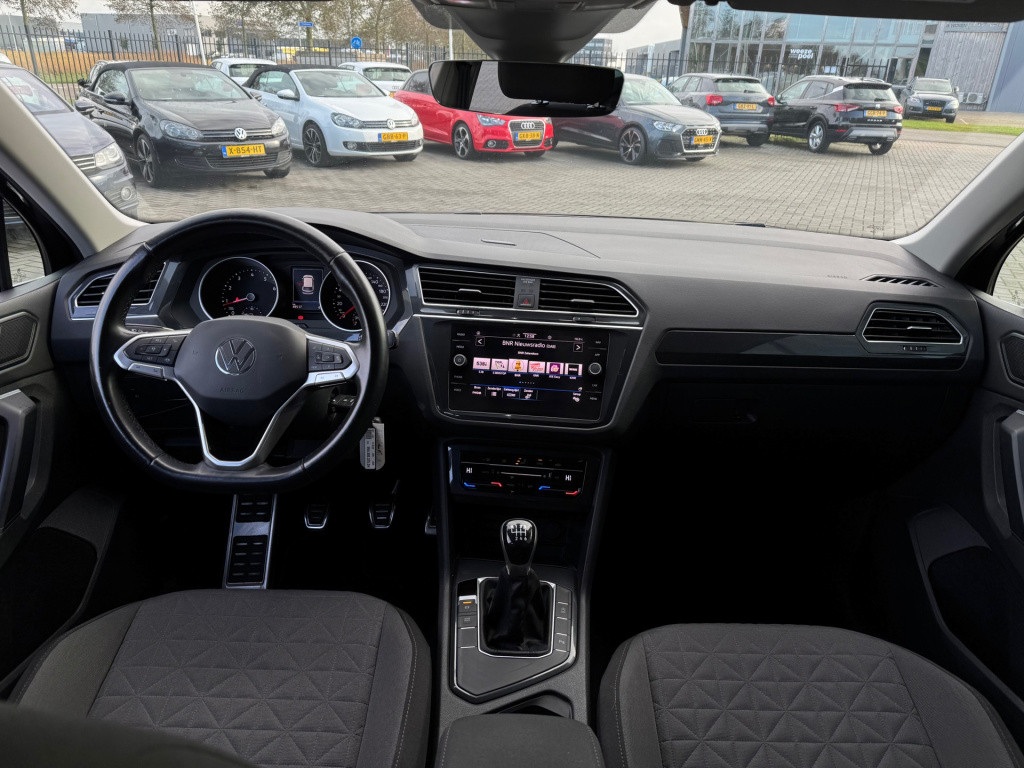 Volkswagen Tiguan 1.5 tsi *black edition * camera * cruise control * clima 