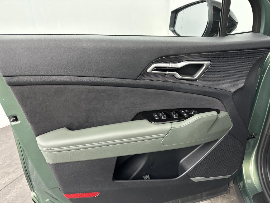 Kia Sportage 1.6 t-gdi hybrid dark edition | stuur-/stoelverwarming | navig