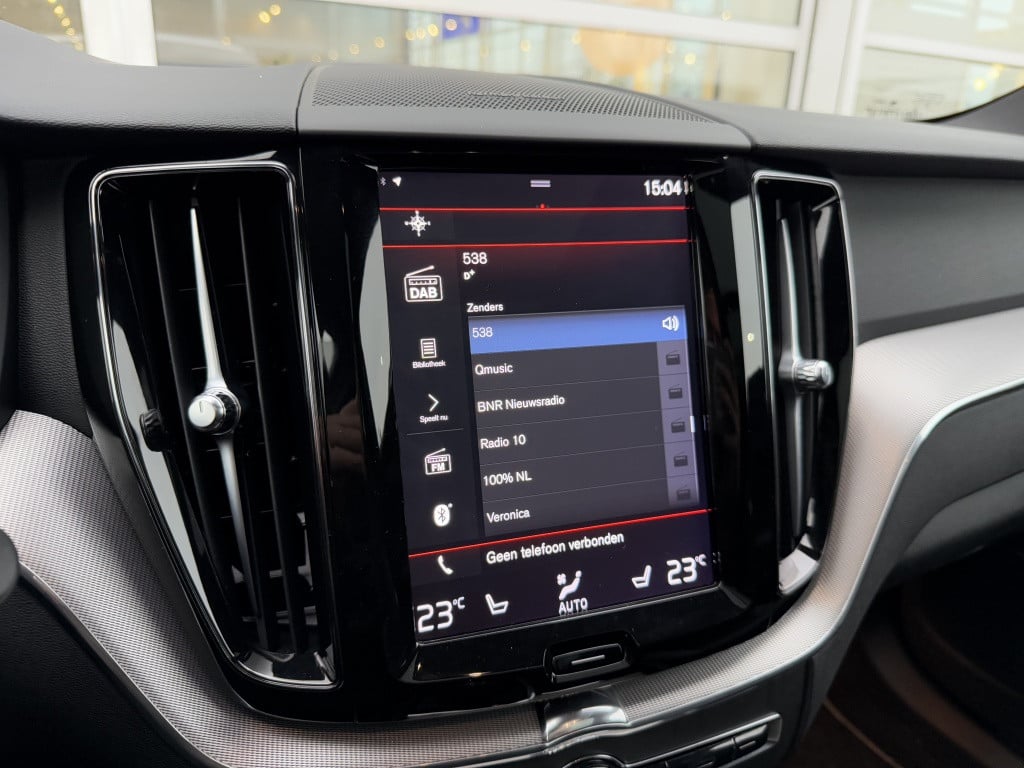 Volvo XC60 b5 264pk r-design| panodak| adap.cruise| 360camera| h&k sound