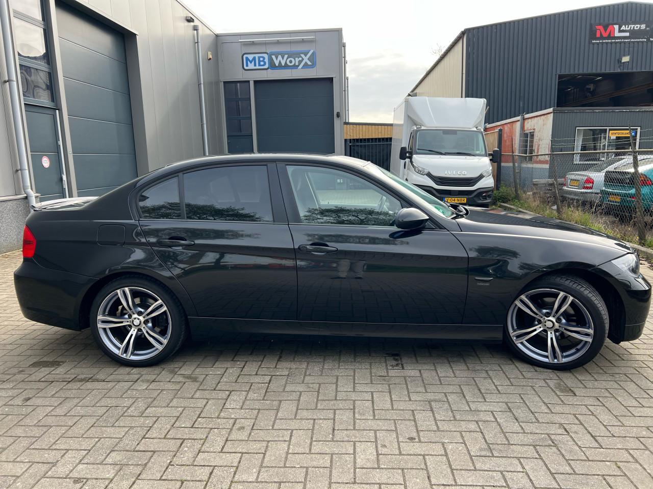 BMW 3-Serie 318i Uitlaat klep systeem/ Airco