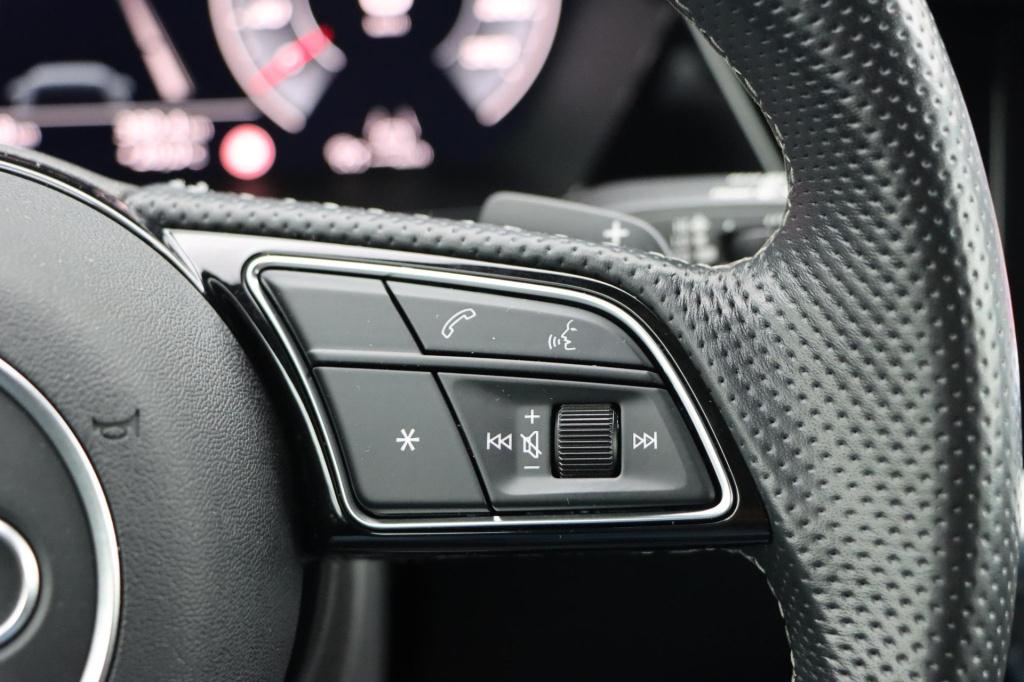 Audi S3 sportback 2.0 tfsi 310pk s tronic quattro edition one | pano | acc 