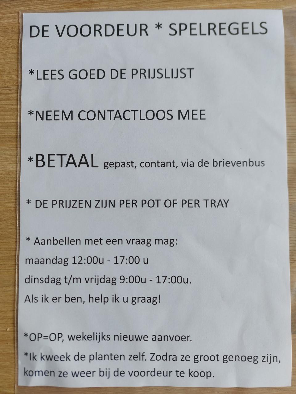 Tomaten / Aardbeien: SIERTUIN en MOESTUIN PLANTEN BIJ DE VOORDEUR