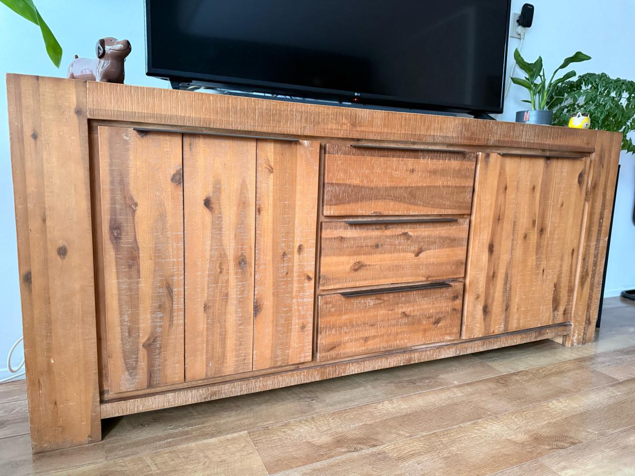 Massief houten dressoir