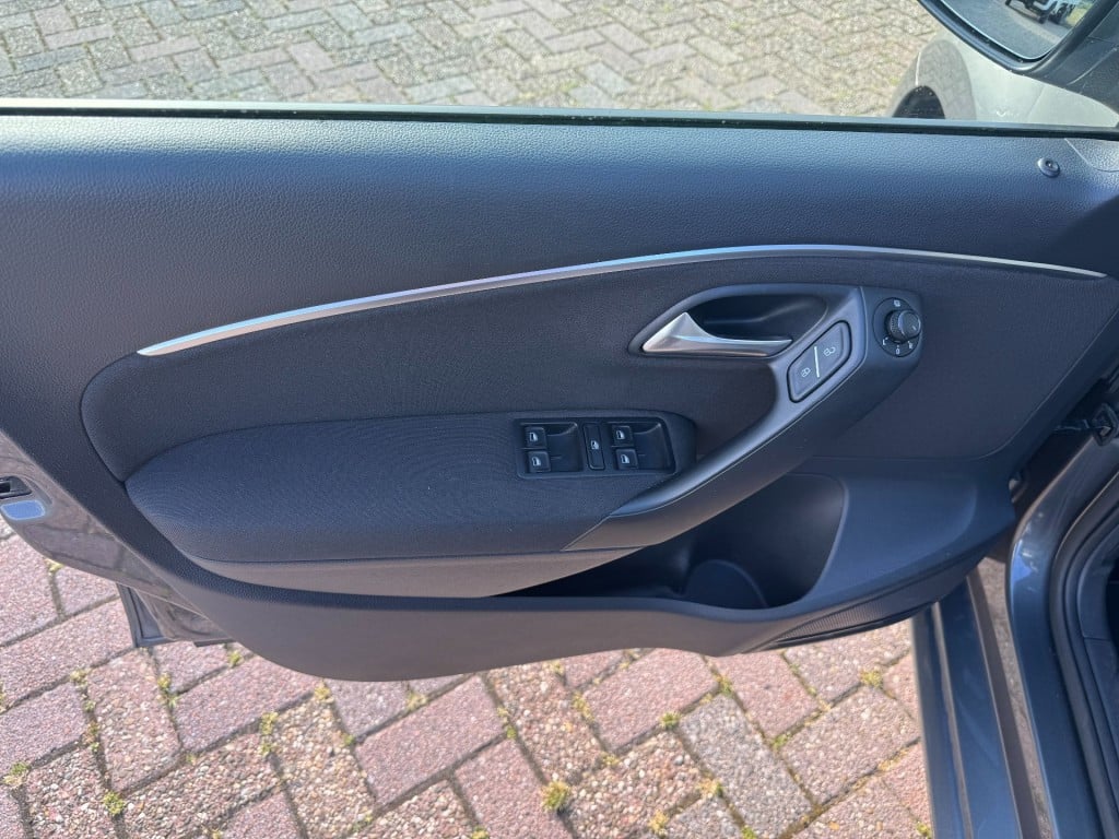 Volkswagen Polo 1.2 tsi highline