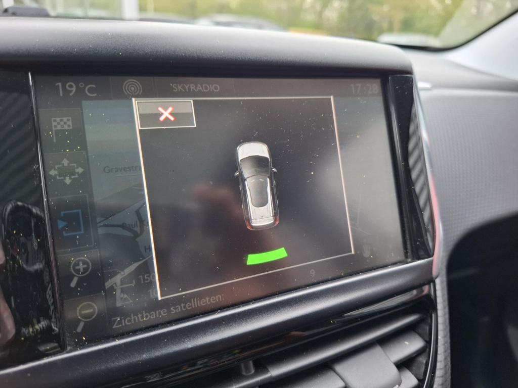 Peugeot 2008 suv 110 allure pano/clim/lmv/trekhaak