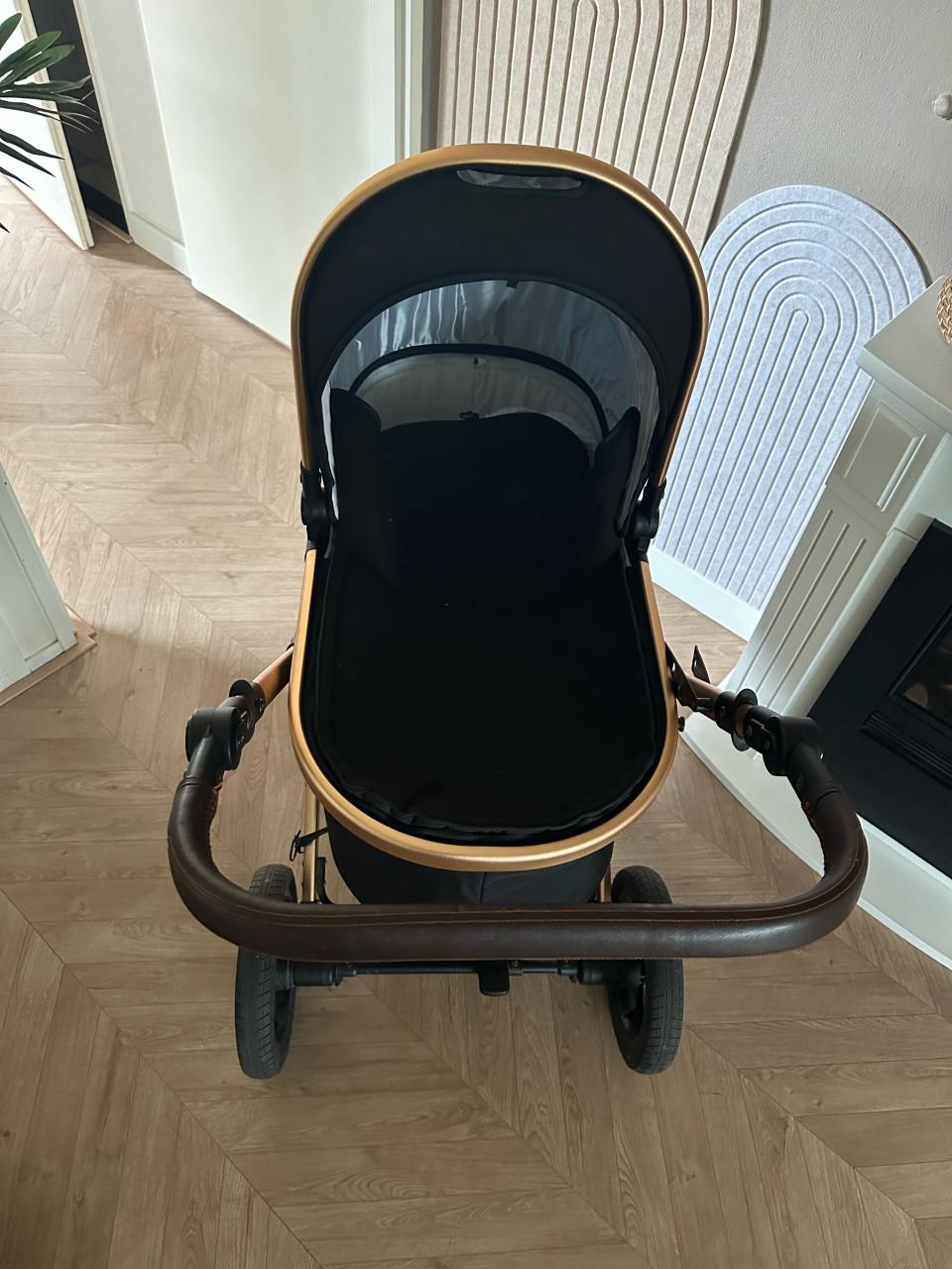 Mooie kinderwagen + maxi cosi autostoel