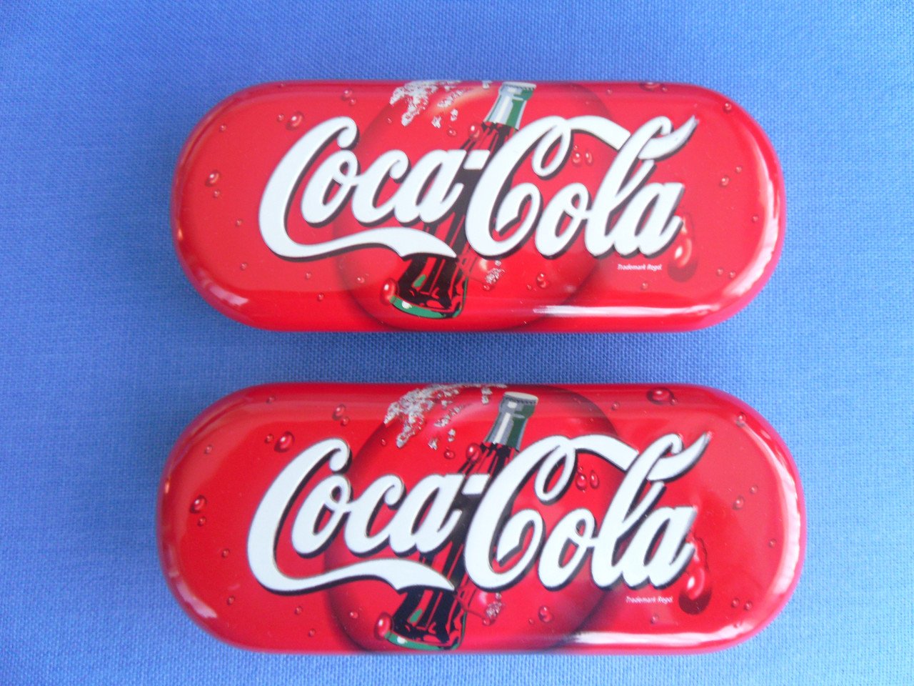 2 COCA COLA BRILLEN KOKERS