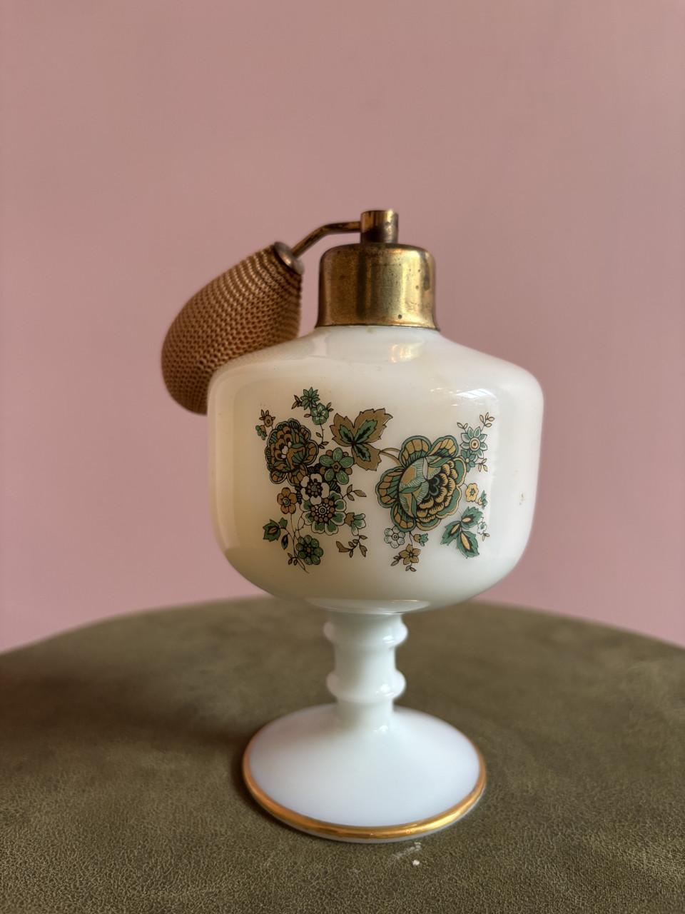 Vintage Opaalglazen Parfumfles met Verstuiver