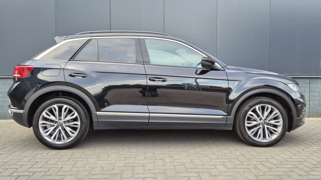 Volkswagen T-roc 1.5 tsi sport*navi*clima*led*lane ass*vitrual*18 inch*auto