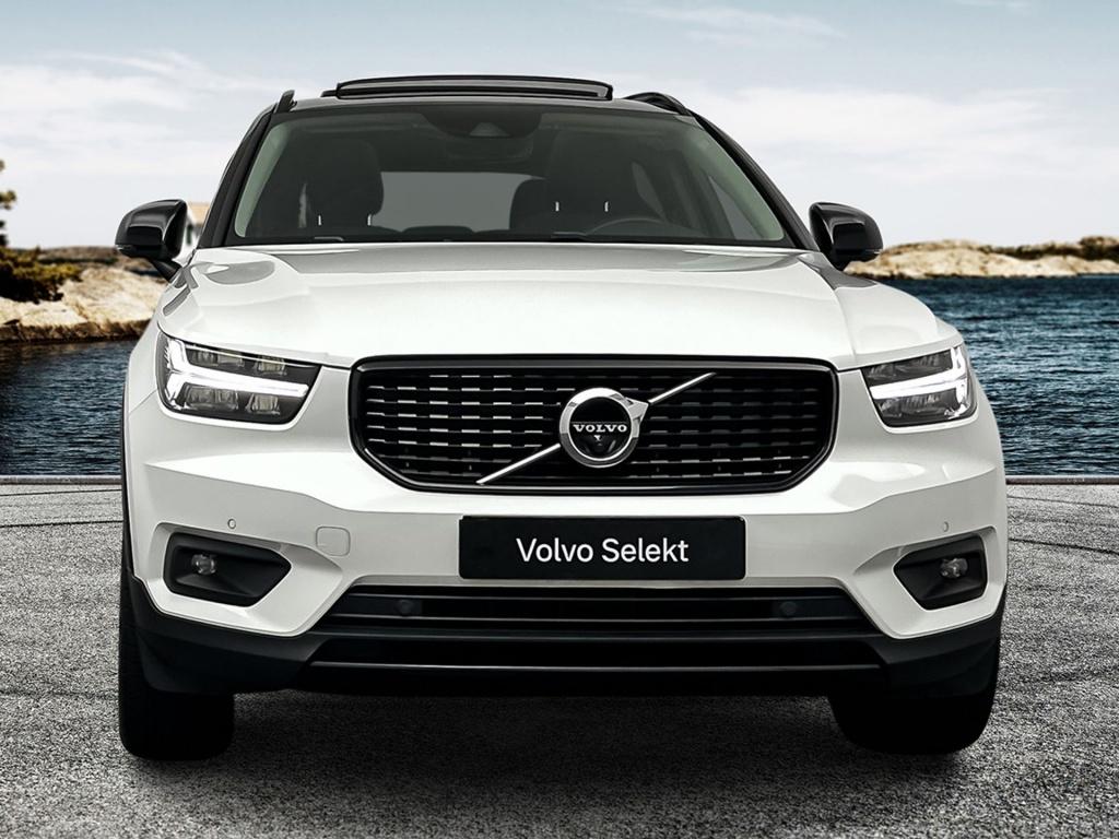 Volvo XC40 t4 211pk recharge r-design| pano| 360camera| adap.cruise|