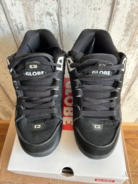 Globe Sabre skate schoenen.