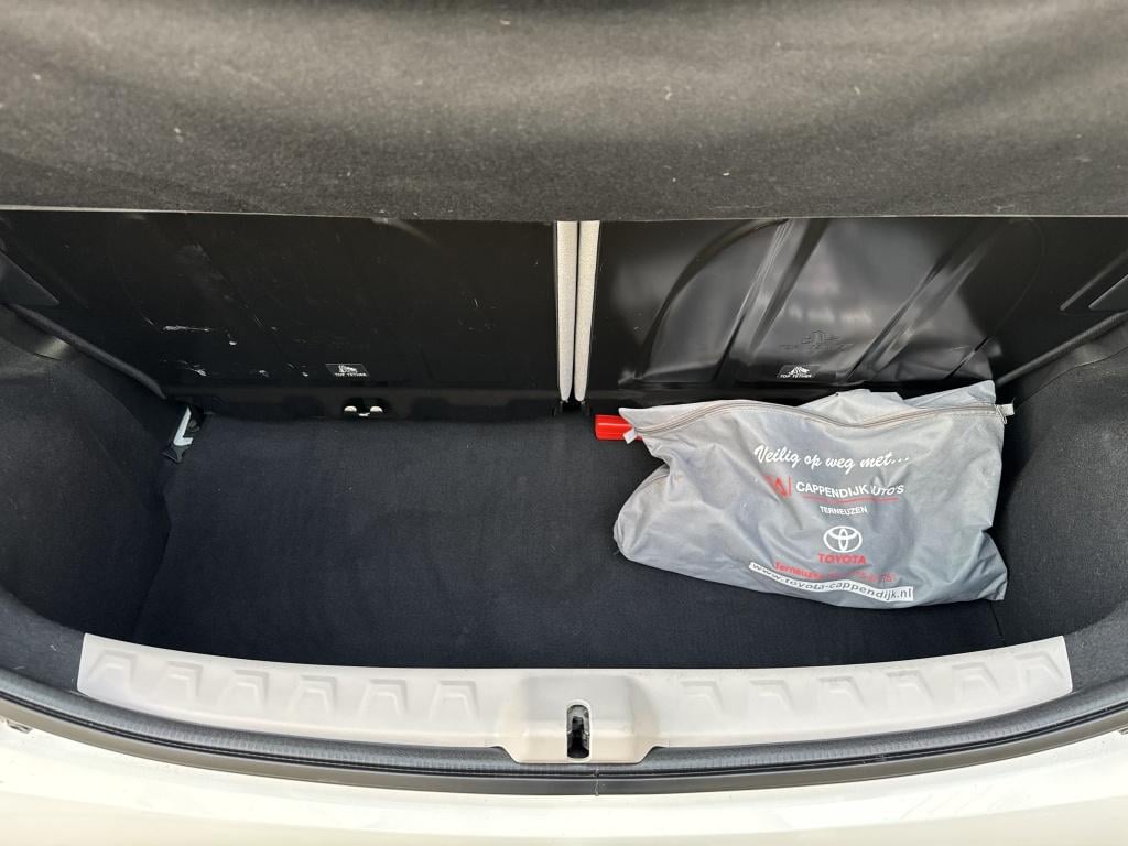 Toyota Aygo 1.0 vvt-i x-play | 1ste eigenaar | navi | apple carplay | achte