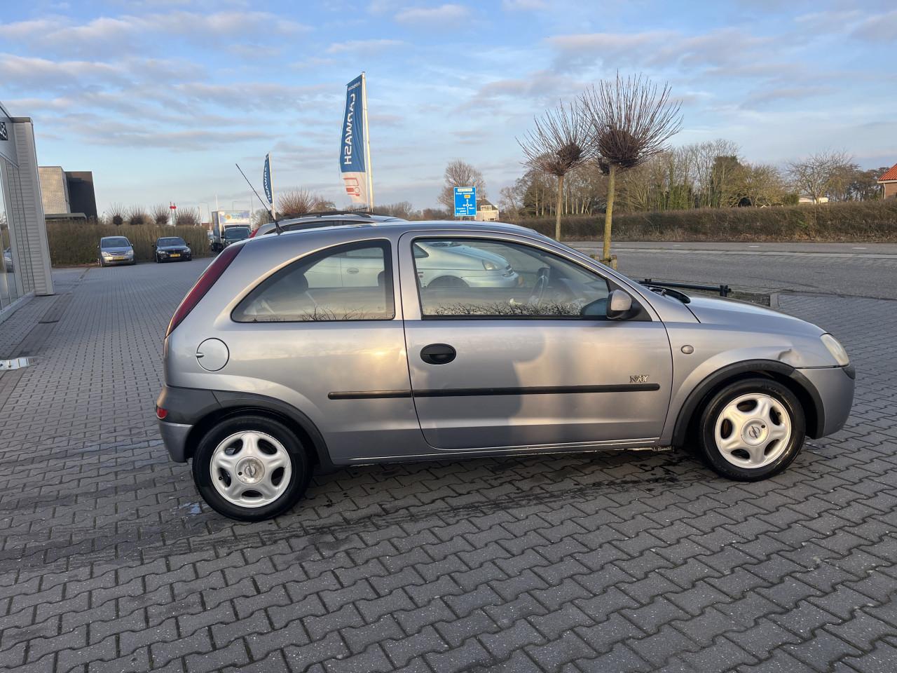 Opel corsa 1.2, 2003