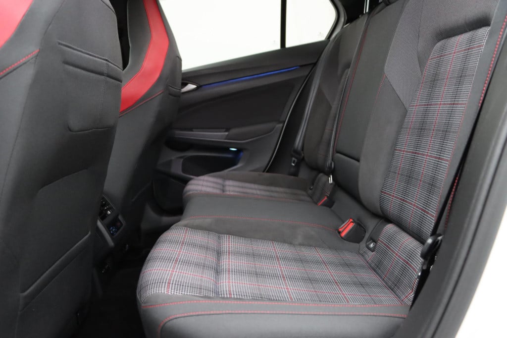 Volkswagen Golf 2.0 tsi gti 245pk dsg7