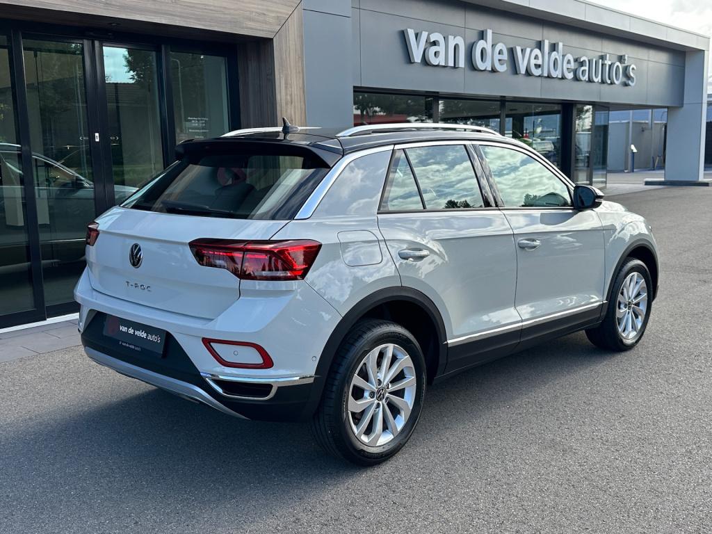 Volkswagen T-roc 1.5 tsi 150pk dsg style carplay | camera | keyless | elek.