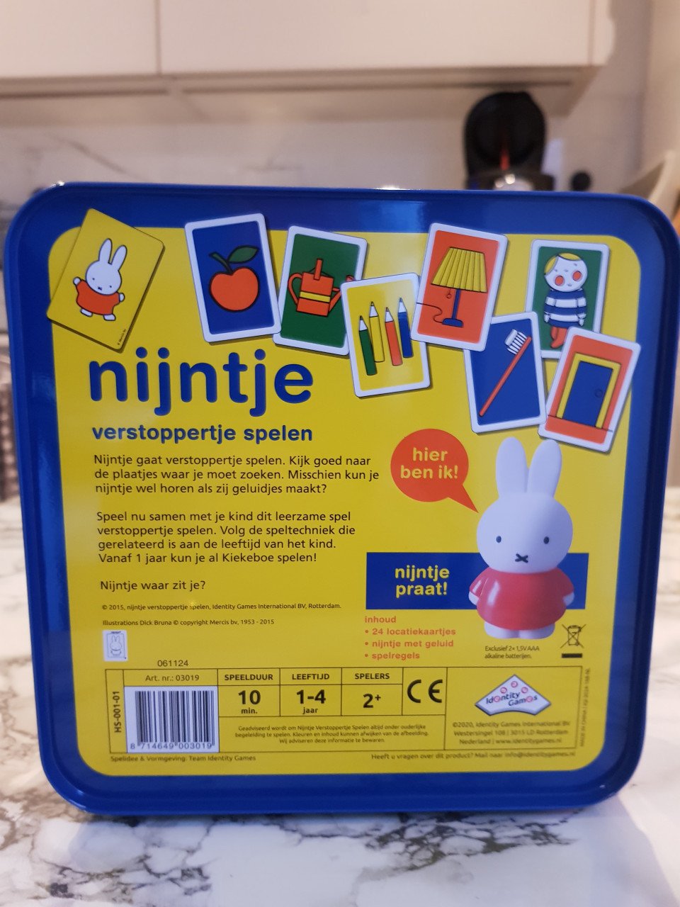 NIJNTJE Verstoppertje spelen