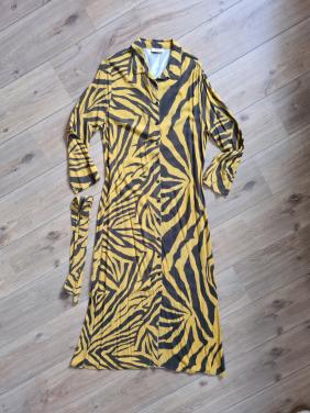 Maxi doorknoop jurk met zebraprint - ANNA Mt L