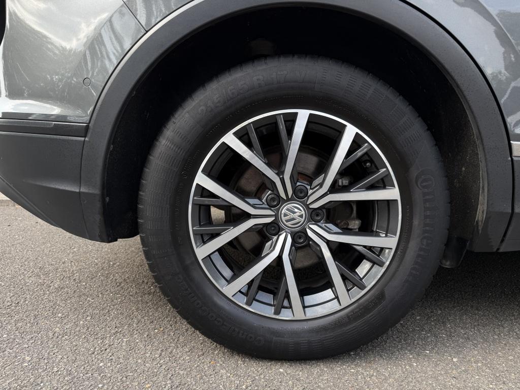 Volkswagen Tiguan 1.5 tsi active business - pano - leer - 360 graden camera