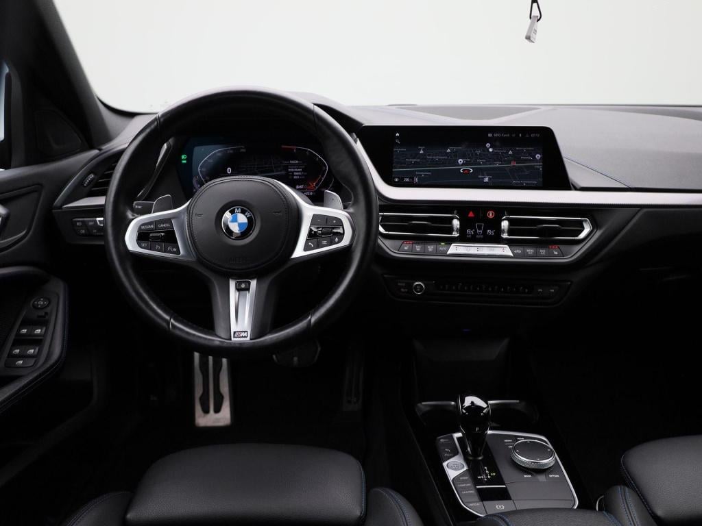 BMW 1 Serie 120i business edition | m-sport | automaat | navigatie | stoel/