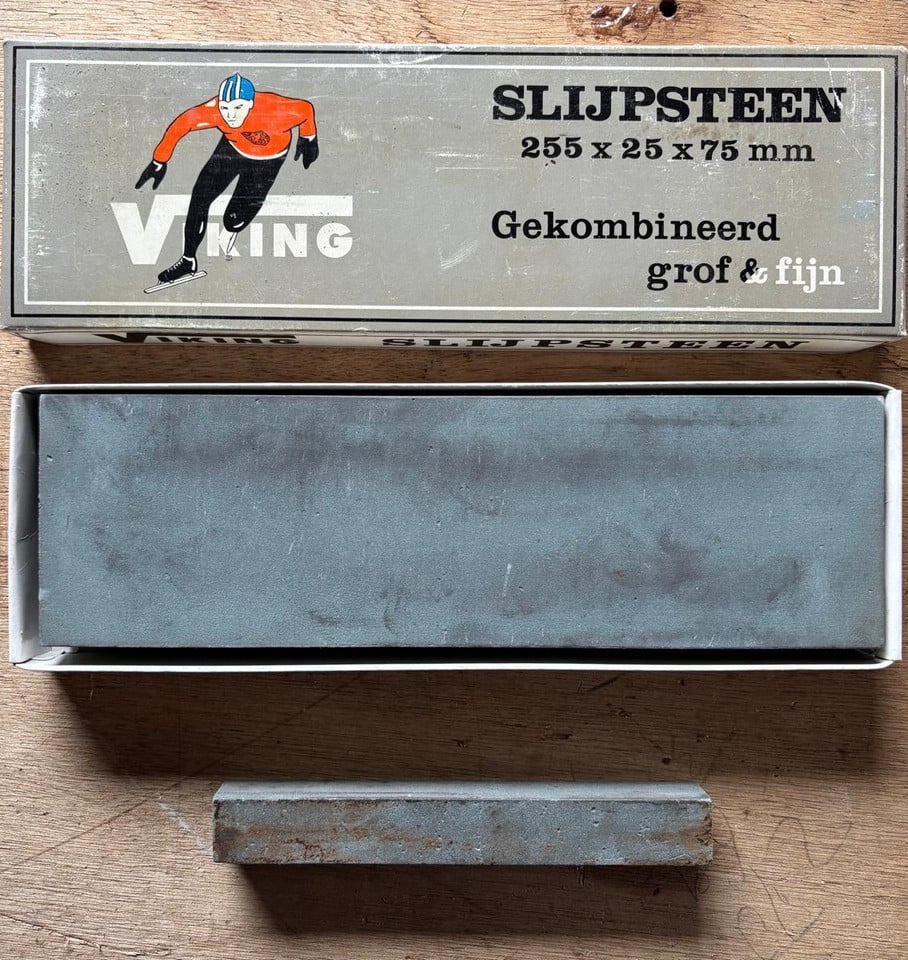 Schaatsen slijpapparaat