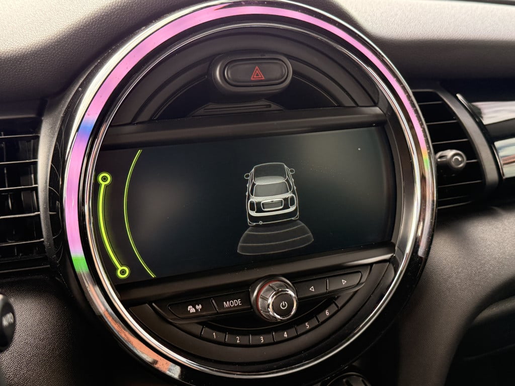 Mini Cooper mini 1.5 king’s cross | john cooper works | navi | cruise | led