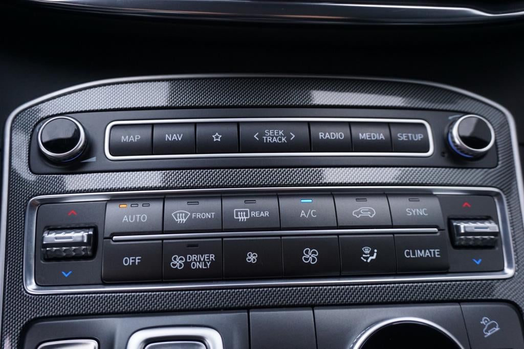 Hyundai Santa Fe 1.6 t-gdi hev premium 1e eigenaar - full option - climate 