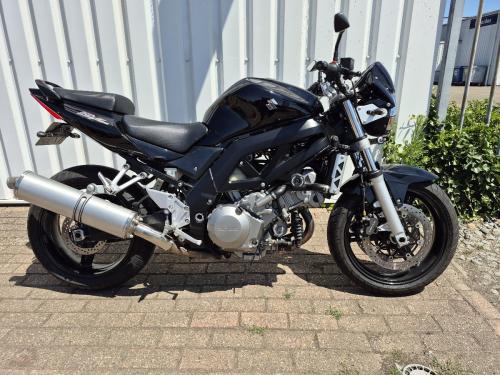 Suzuki SV1000N uit 2006, dikke naked bike