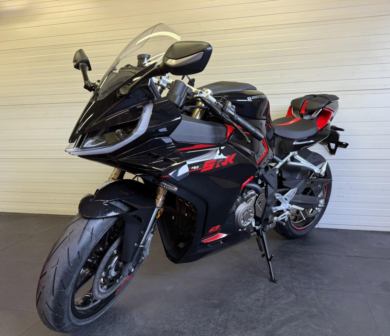 QJMotor SRK 421 RR | Nieuw model | Uit voorraad leverbaar!