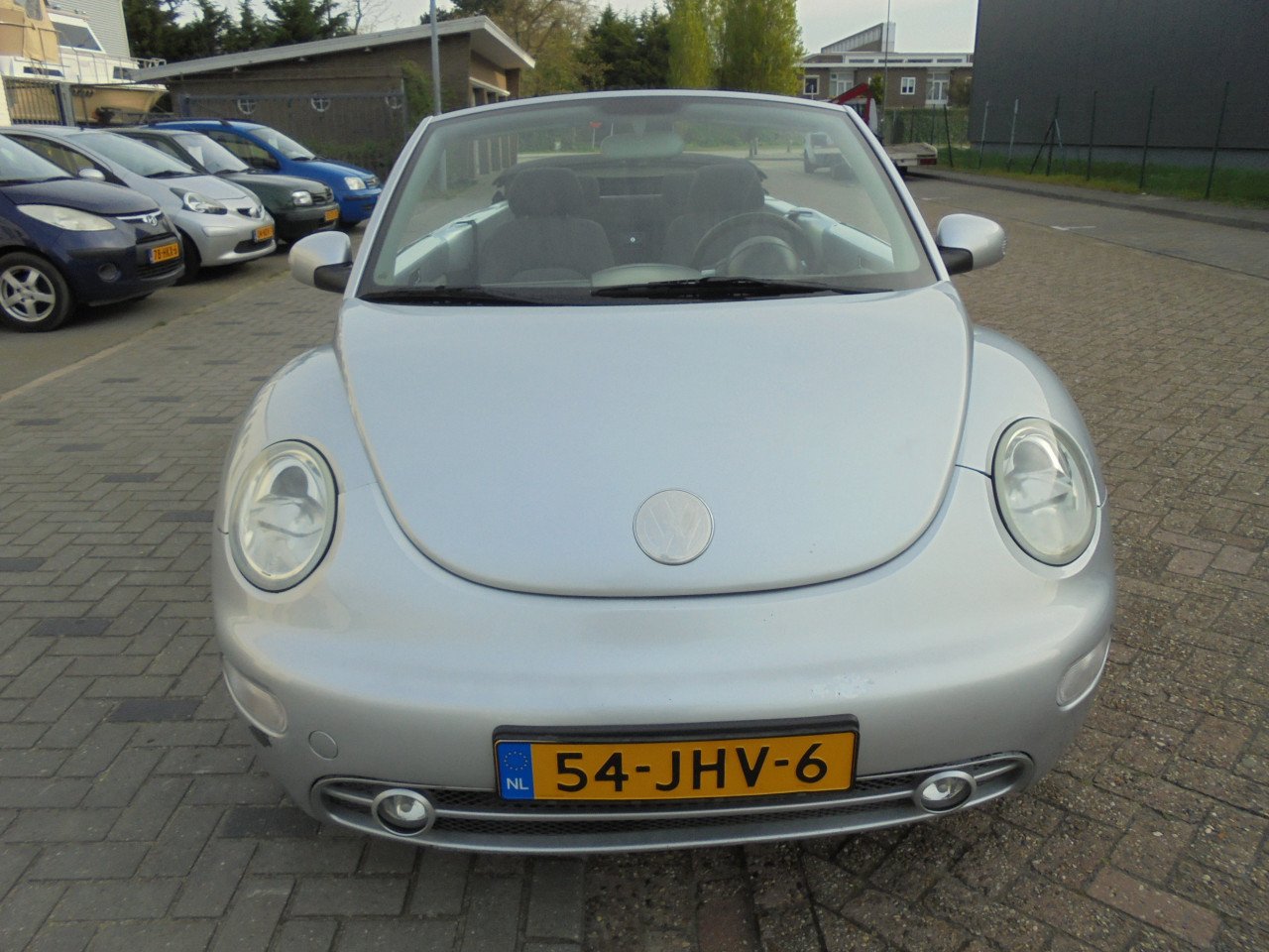 New Beetle Cabriolet 1.4 leuke auto €1650 ZO MEENEMEN wij nemen afschijdt