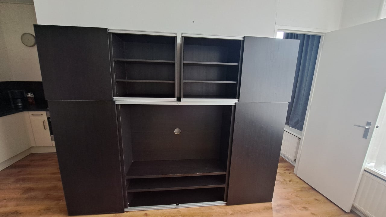 Gratis Grote wandmeubel tv meubel boekenkast ophalen in Vlissingen